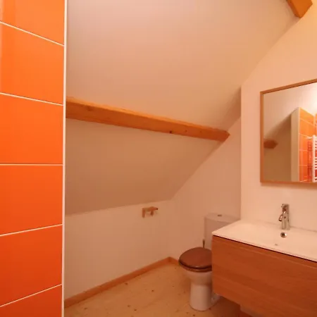 Chalé Chalet Mont-dore, 4 Pieces, 8 Personnes - Fr-1-608-2
